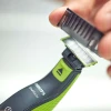 Aparador de Pelos OneBlade Cinza Com Verde QP2521/10 Philips Aparador de Pelos OneBlade Cinza Com Verde QP2521/10 Philips