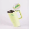 Copo Térmico Stanley Quencher Tumbler Cor Verde Liso 1.18l Copo Térmico Stanley Quencher Tumbler Cor Verde Liso 1.18l